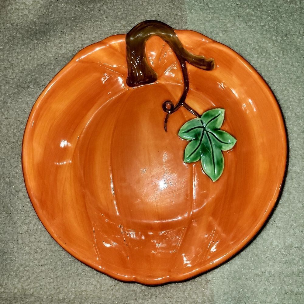 Plentiful Pantry Pumpkin pie dish  ^
